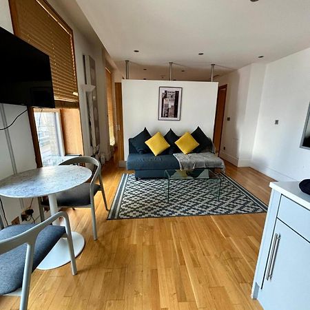 1 Bedroom In Piccadilly Circus St James Cov1 لندن المظهر الخارجي الصورة