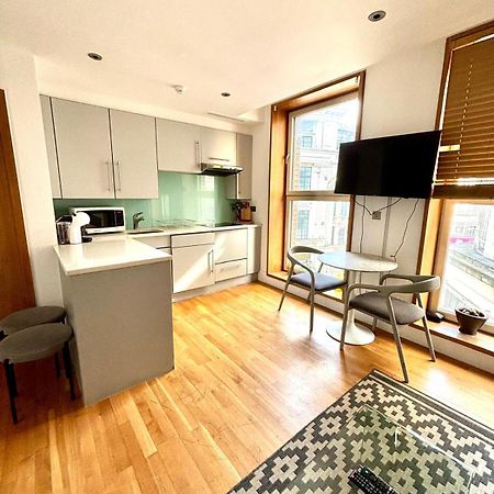 1 Bedroom In Piccadilly Circus St James Cov1 لندن المظهر الخارجي الصورة