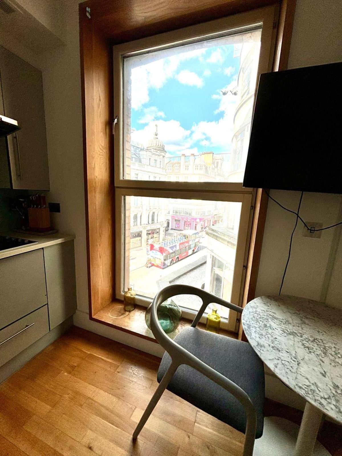 1 Bedroom In Piccadilly Circus St James Cov1 لندن المظهر الخارجي الصورة